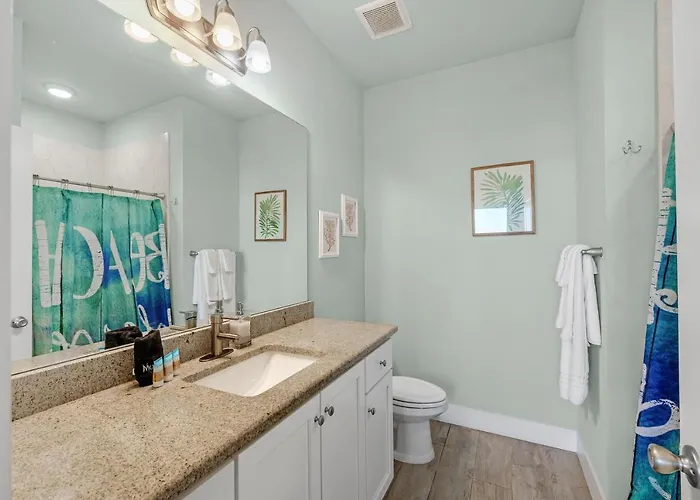 Holiday home Prime Coral Dreams Walk To Pool Pets Near The Hangout Parking Gulf Shores
