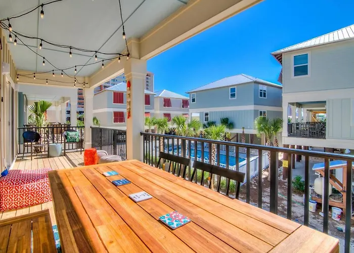Prime Coral Dreams Walk To Pool Pets Near The Hangout Parking Holiday home Gulf Shores
