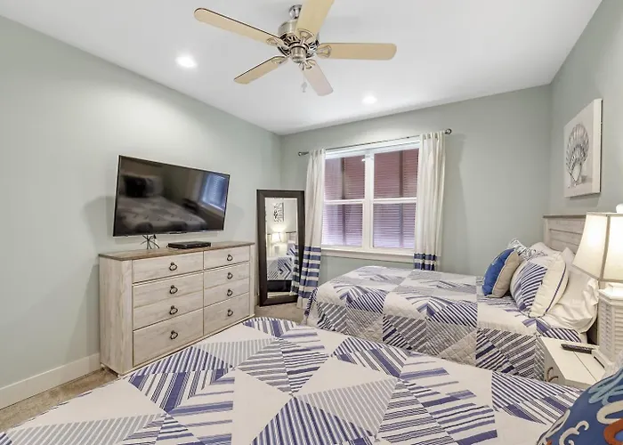 Prime Coral Dreams Walk To Pool Pets Near The Hangout Parking Holiday home Gulf Shores